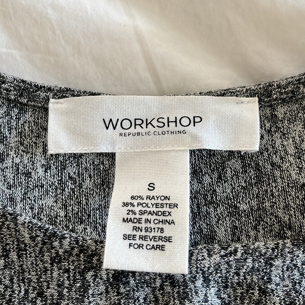 Gray Blouse - Picture 3 of 5